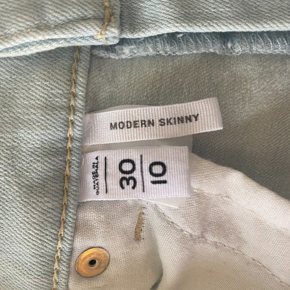 LOFT Lightwashed Modern Skinny Size 30/10 - Picture 5 of 10